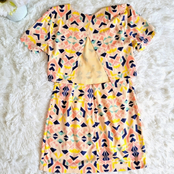 B.P. Collection Med 90s Style Open Back Mini Dress - Picture 4 of 15